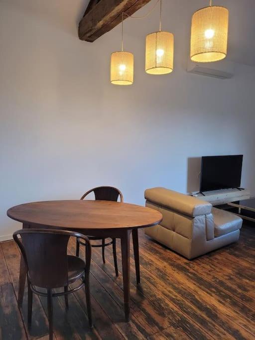 Appartement De Charme Dans Ancienne Cave A Vin ル・ブールー エクステリア 写真